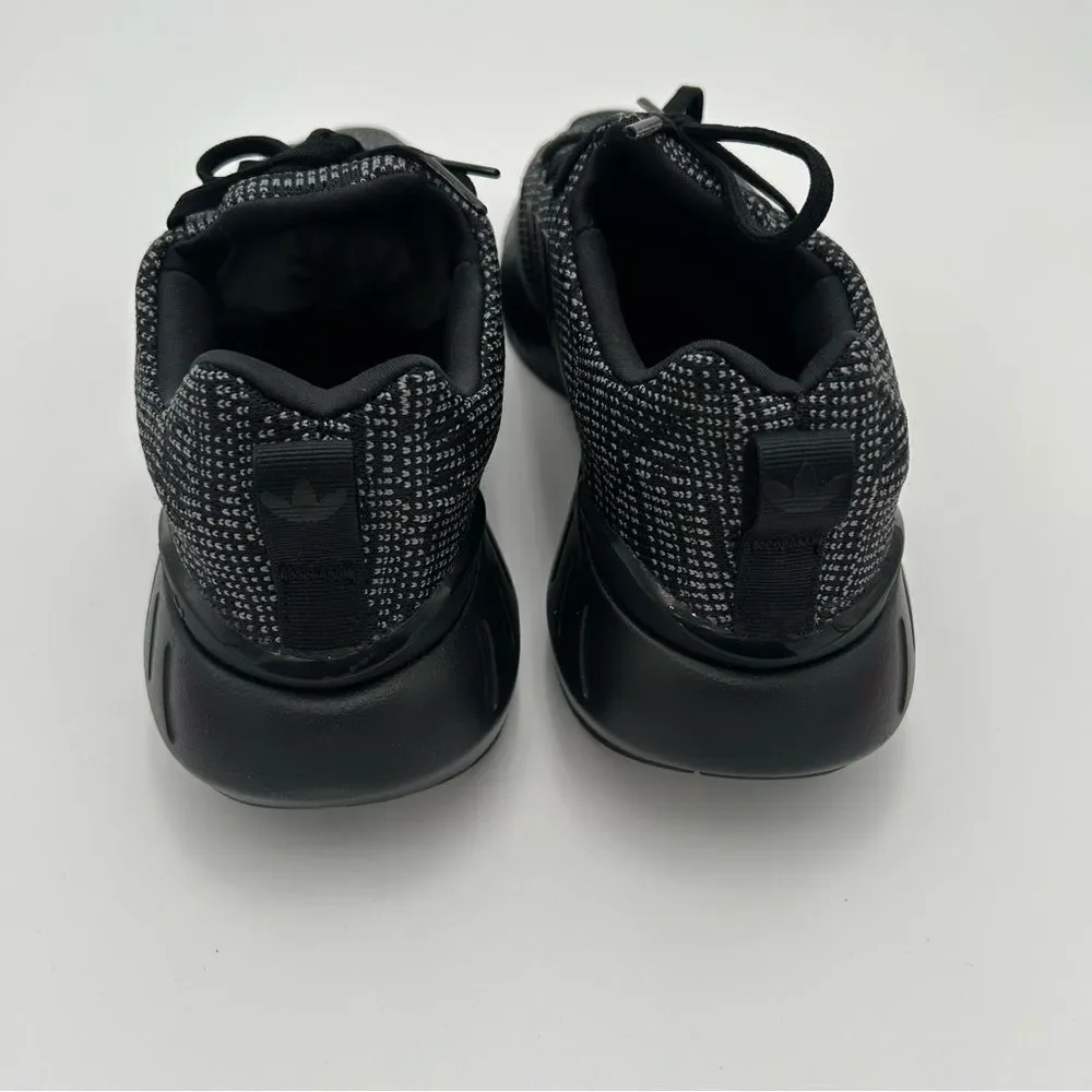 NWOB Adidas Swift Run 22 J Black/ Grey Unisex US Size 6.5